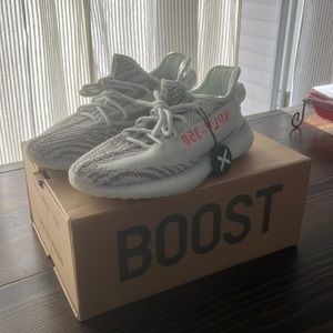 Blue Tint Yeezy 350 Boosts, NWT never worn